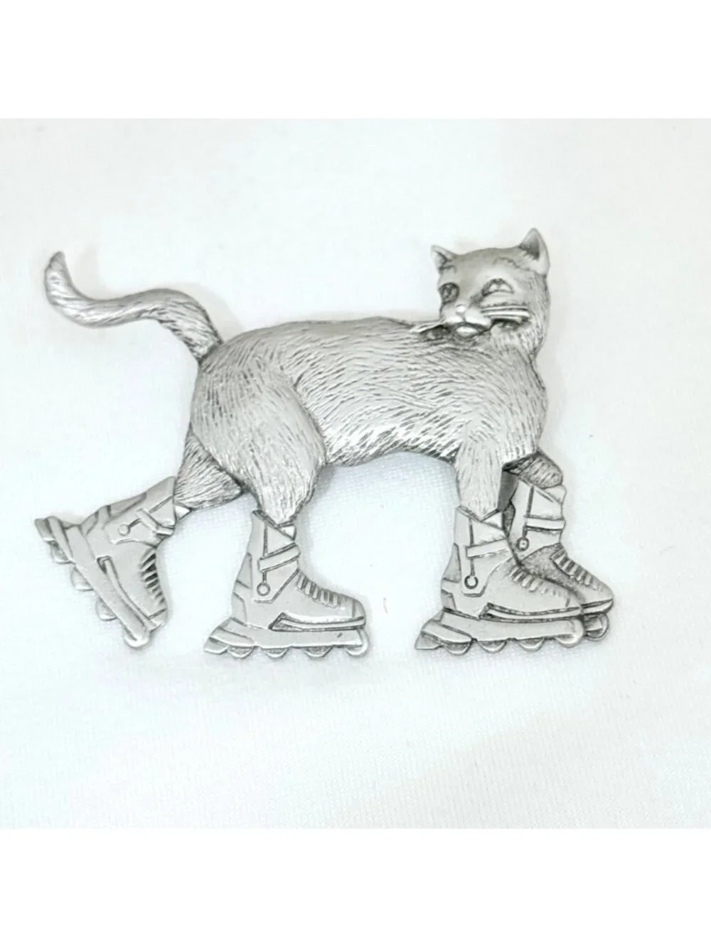 Rare Jonette Jewelry Cat Roller Skating Brooch Silver Tone Pewter New on Card